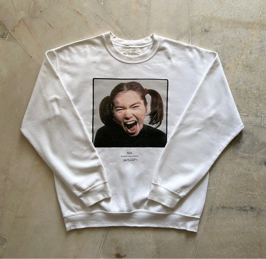 BJORK PHOTOGRAPH BY KEVIN CUMMINS SWEATSHIRT Men s Fashion Tops Sets Hoodies on Carousell