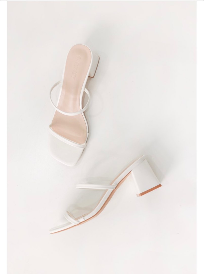 BRANDNEW IN BOX LOVET MAILEY DOUBLE STRAP HEELS WHITE Women s