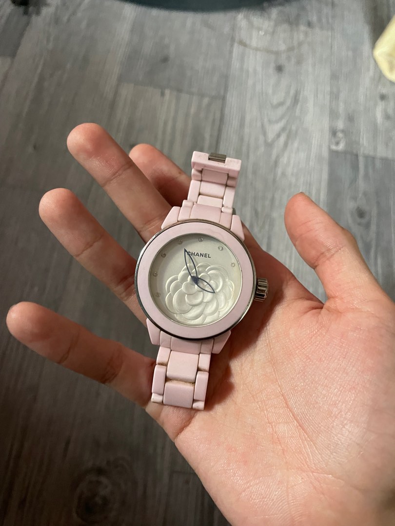 Chanel outlet watch flower