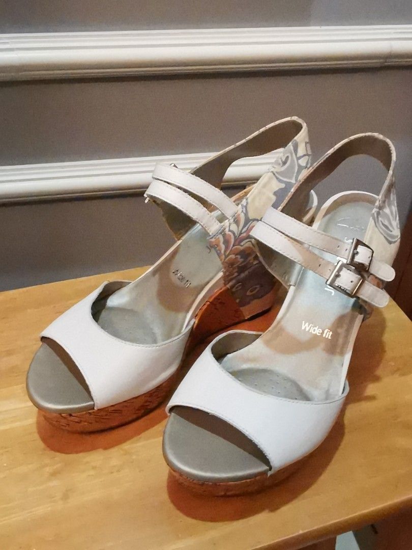 Clarks wide fit wedge sandals on sale