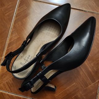 Clarks womens heels sale hot sale