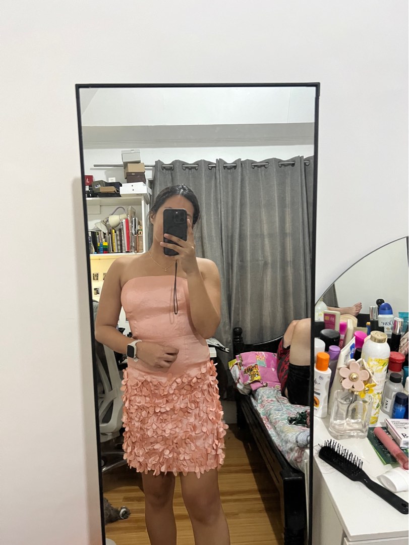 Forever 21 Peach Dress Cocktail Elegant Like Zara Mango H M Women s Fashion Dresses Sets Dresses on Carousell