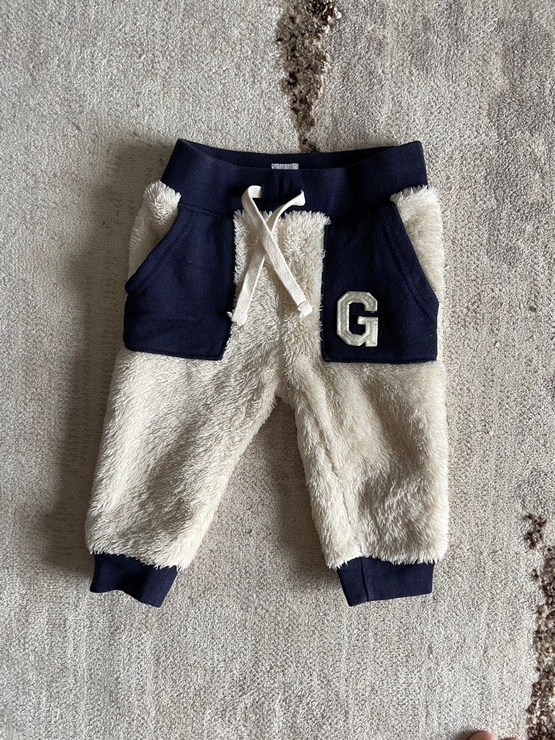 Gap winter pants store