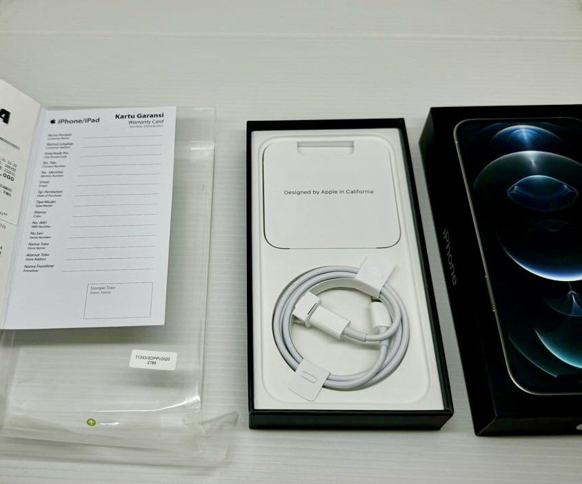 12 Pro Max Iphone No Charger No Charger Inside The Iphone 12