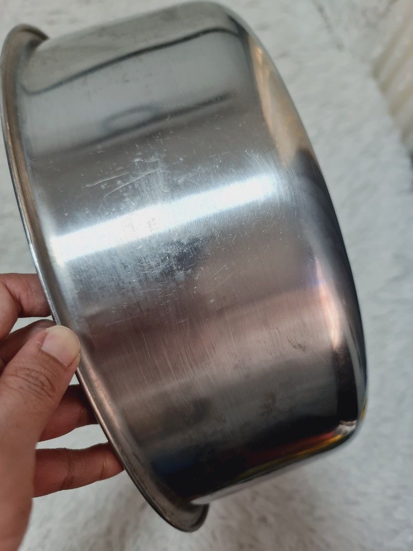 Japan Surplus thick Stainless Steel Basin (Category: Food Organization & Storage) located in Cavite. Submitted by csl_corner (Listing ID 1285627473, Image 3). Description: Japan Surplus thick Stainless Steel Basin from Japan 33.5cm diameter 12cm depth excellent condition *may minor dent seen on pic makapal,mabigat JAPAN QUALITY 100% AUTHENTIC ORIGINAL from Japan.