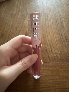 (Category: ) located in . Submitted by yongiess (Listing ID 1285639616, Image 1). Description: .