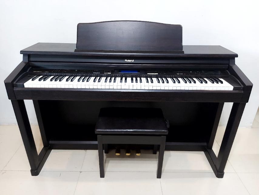 Roland kr 570 digital piano top