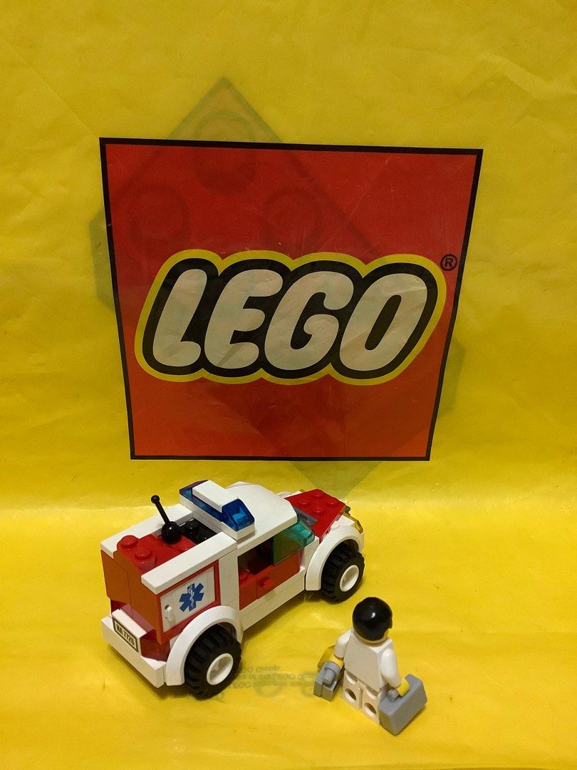 LEGO CITY Doctor s Car ORIGINAL TRACKABLE Mail Service