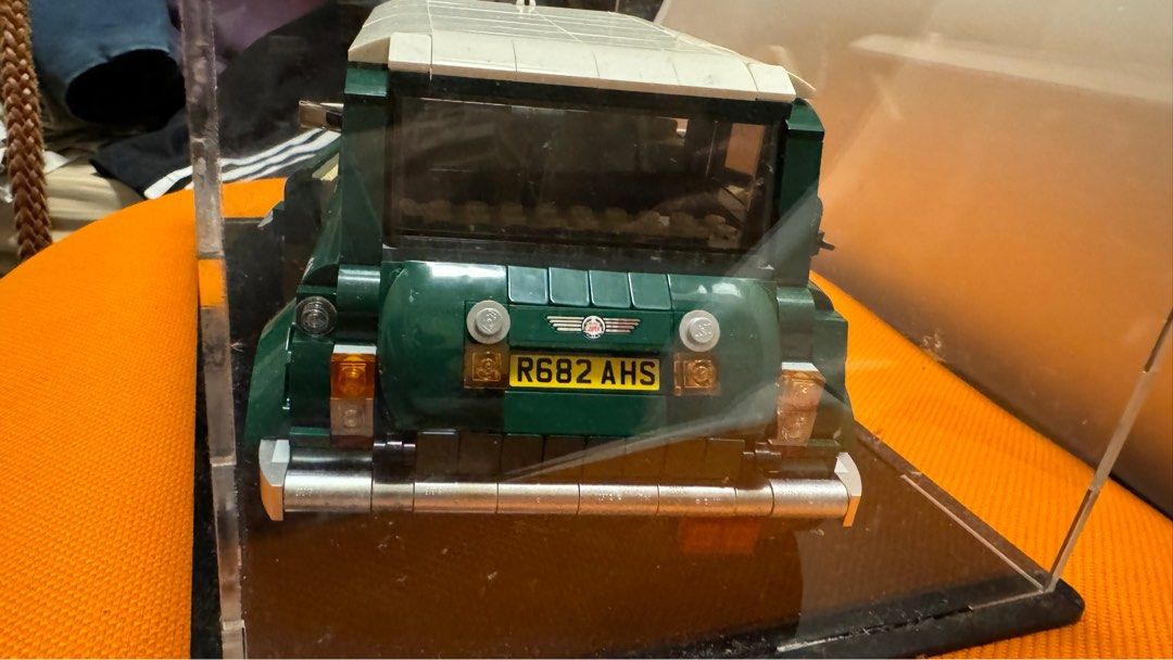 Lego Mini Cooper 送展示膠盒, 興趣及遊戲, 玩具& 遊戲類- Carousell