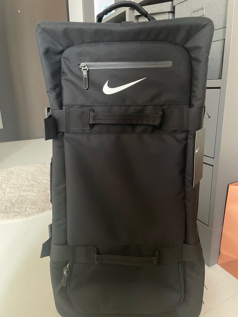 Nike suitcase with wheels store