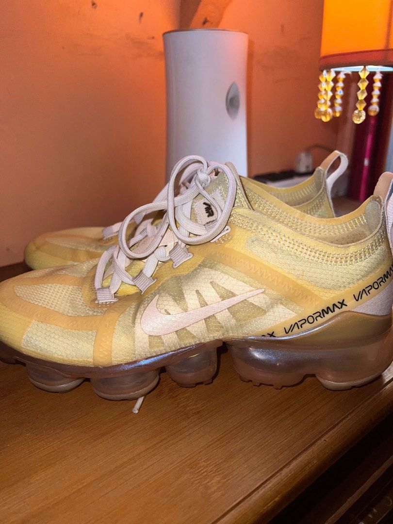 Nike Air VaporMax SE Women s Fashion Footwear Sneakers on Carousell