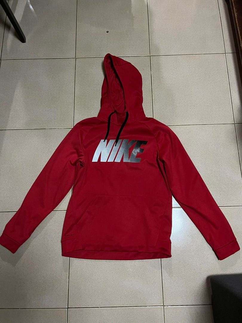 Nike Dri-Fit Jacket Hoodie Red (Medium) (Category: Coats, Jackets and Outerwear) located in General Trias. Submitted by raidensudder (Listing ID 1285593551, Image 1). Description: FOR SALE ONLY Nike Dri-Fit Jacket Hoodie Red Bought from Qatar SIZE: Medium Dimes: 20w x 27L (inches) Twice lang nagamit LOCATION: GENERAL TRIAS CAVITE Ship and meetup. ✔ SHIPPING FEE SHOULDERED BY THE BUYER Slight nego RFS: Nagbabawas ng damit.