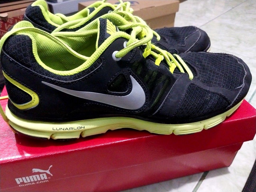 Nike lunar forever 2 42 Fesyen Pria Sepatu Sneakers di Carousell