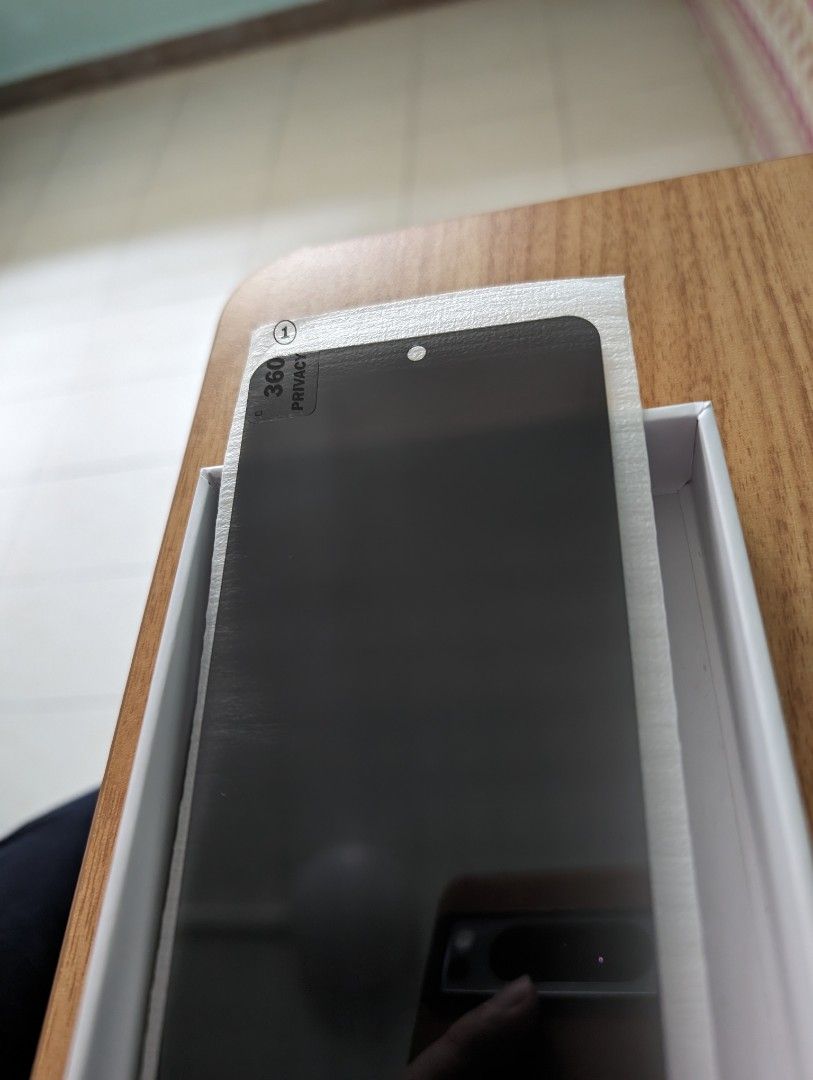 Pixel 8 Pro Privacy Screen Protector (Category: Other Mobile & Gadget Accessories) located in Singapore. Submitted by sean.wzy (Listing ID 1285649130, Image 2). Description: Brand new 360 privacy screen protector for Google Pixel 8 Pro! I bought 2 and am selling the one which wasn't used. Selling because the fingerprint reader doesn't work well when attaching the protector..