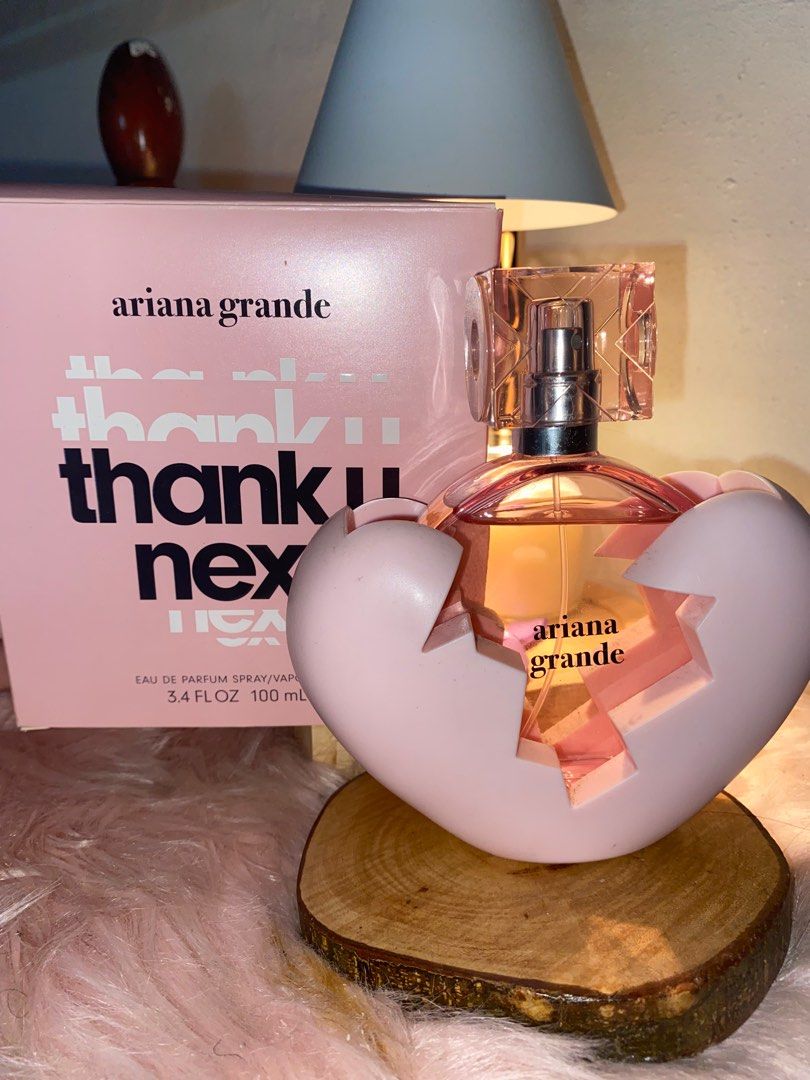 Ariana grande top merch parfum