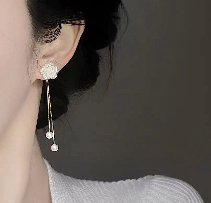 Cute long earrings online