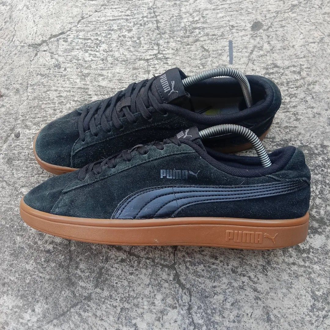 Puma smash v2 black gum discount