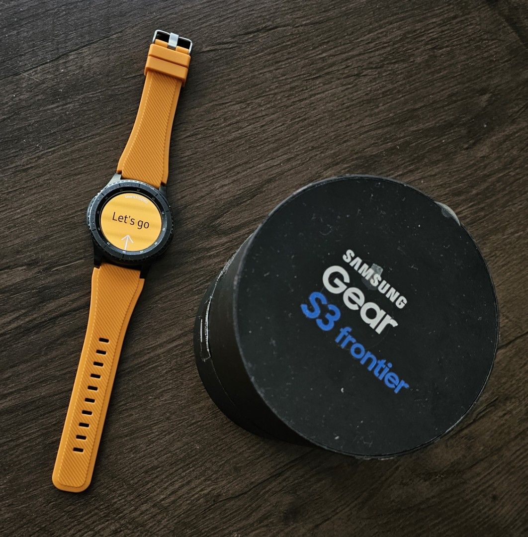 Frontier watches new arrivals