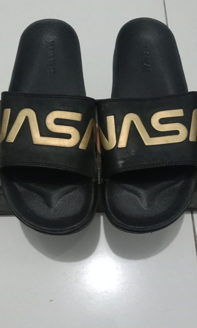 Sandal nasa pull and bear online
