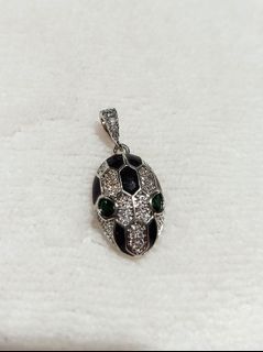 Serpenty pendant with swarovski stone