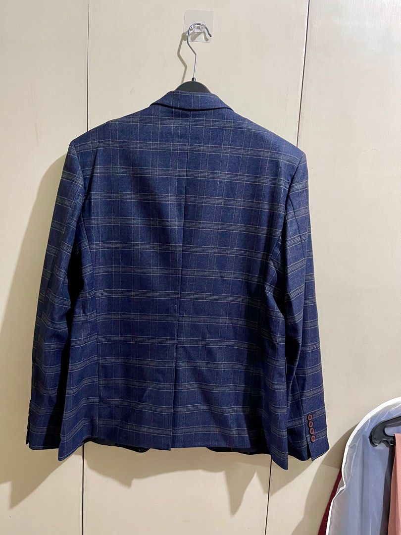 Smyth Navy Checkered Blazer (Category: Coats, Jackets and Outerwear) located in Makati City. Submitted by mpr3rd (Listing ID 1285661286, Image 2). Description: Used once to attend a seminar and kept. Chest - 21” Shoulder - 18.5” Length - 30”.