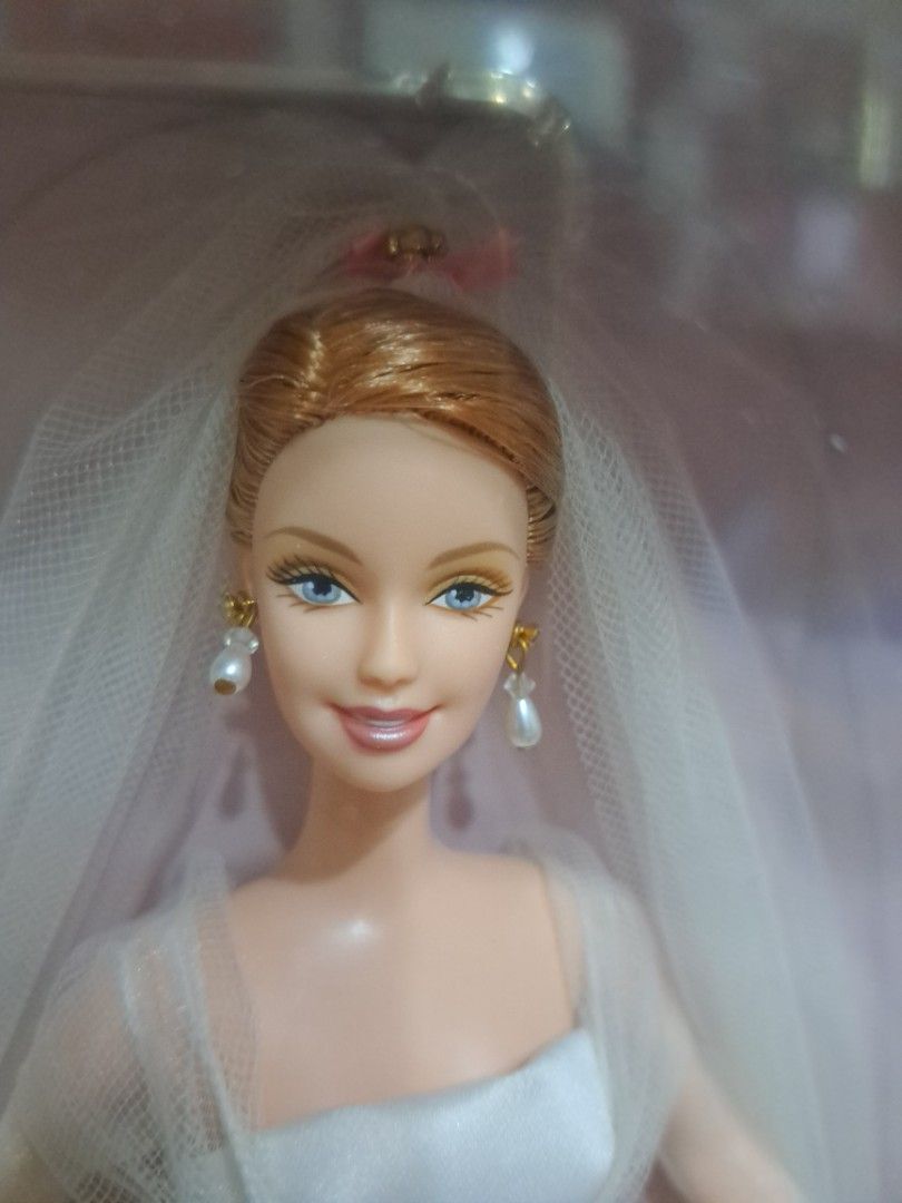 2004 David's Bridal Unforgettable Blonde Barbie (G2889)