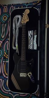 Squire Mustang by Fender with SKB Hard Case and Ernie Ball Guitar Cables