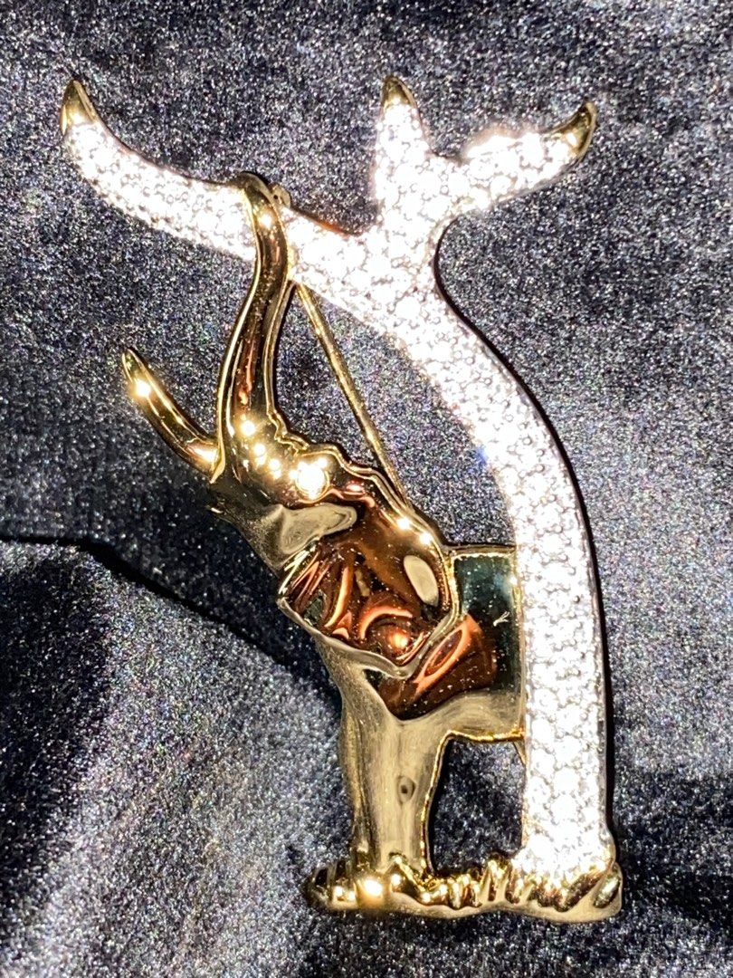 Swarovski 1993 SCS Annual Edition Elephant Brooch Pin