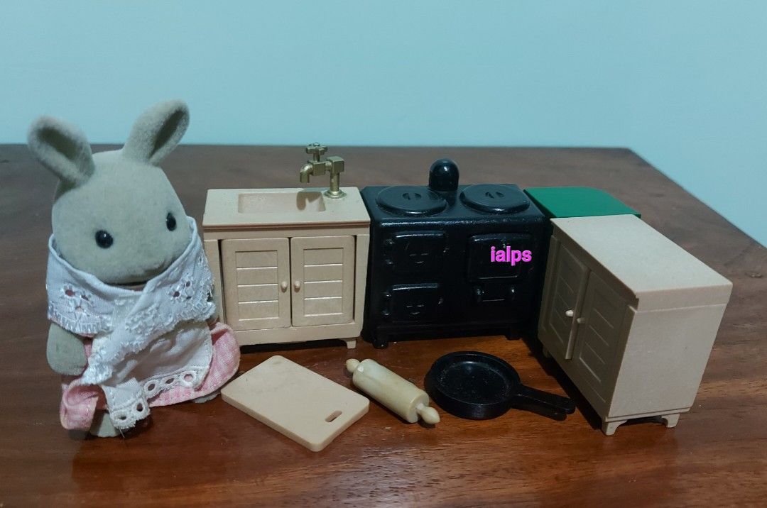 Sylvanian Families 1985 Tomy Kitchen Unit Set (Category: Kids Toys) located in Angono. Submitted by lpsflover (Listing ID 1285641248, Image 2). Description: *FIGURE IS NOT INCLUDED IN THE SALE. FOR SIZE APPROXIMATION PURPOSES ONLY** Sold as set. Complete set. No original box. In good condition but still manage your expectations on used items. Payment via BDO or BPI deposit. Gcash as payment method may be accommodated as long as it is not sent thr