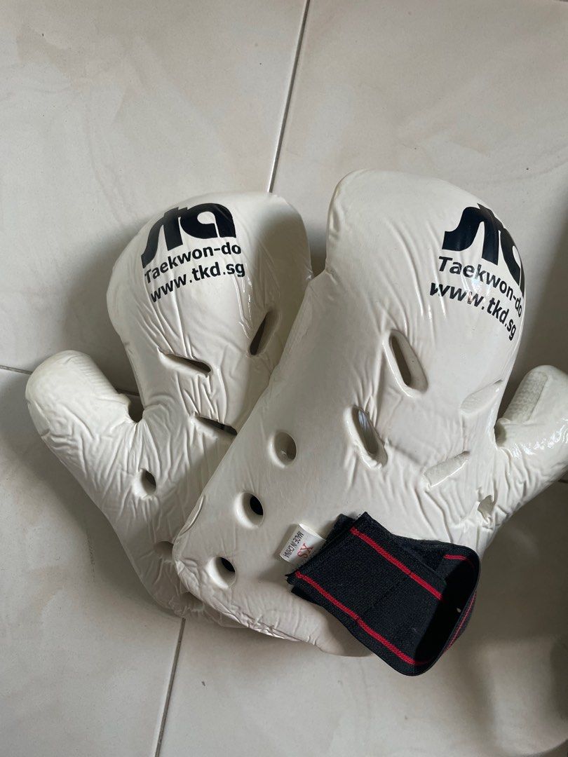 Taekwondo sparring gloves 2025