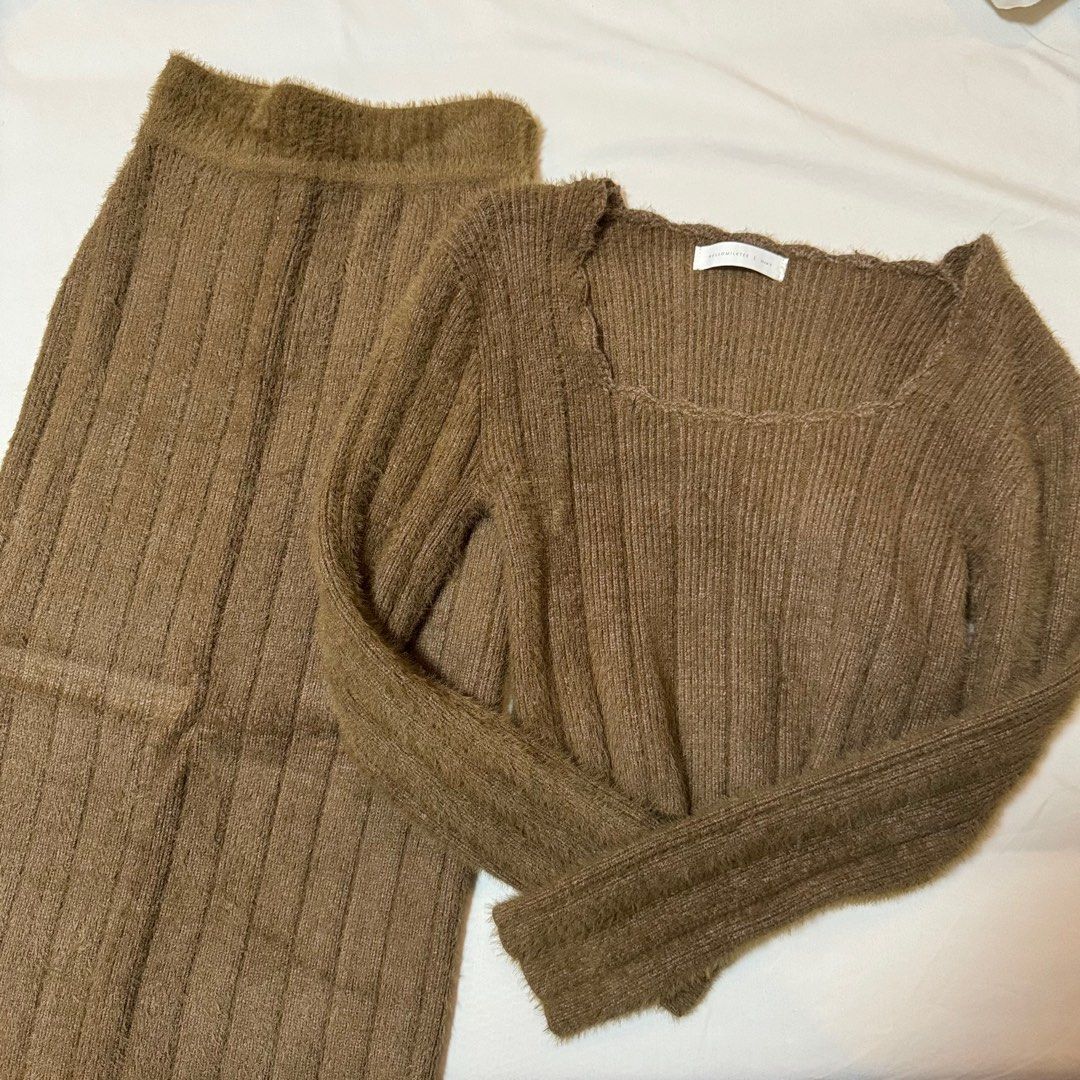 Thick Knit Fuzzy Top+Skirt Coordinates (Category: Sets or Coordinates) located in Quezon City. Submitted by morespace555 (Listing ID 1285656748, Image 1). Description: Bought this from a store in HK for 2000+ in PHP Rfs: decluttering / kinda loose for me Best fits Small-Medium.