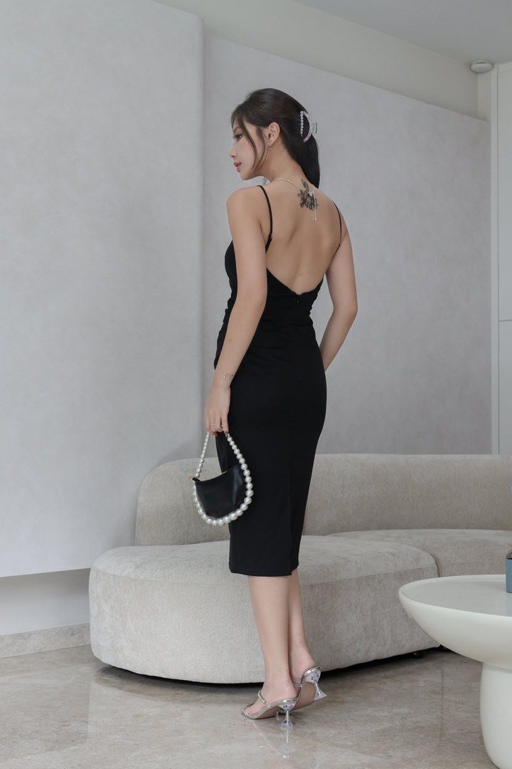 TOPAZETTE Irena Padded Low Back Midi Dress (Black), Women's Fashion, Dresses  & Sets, Dresses on Carousell