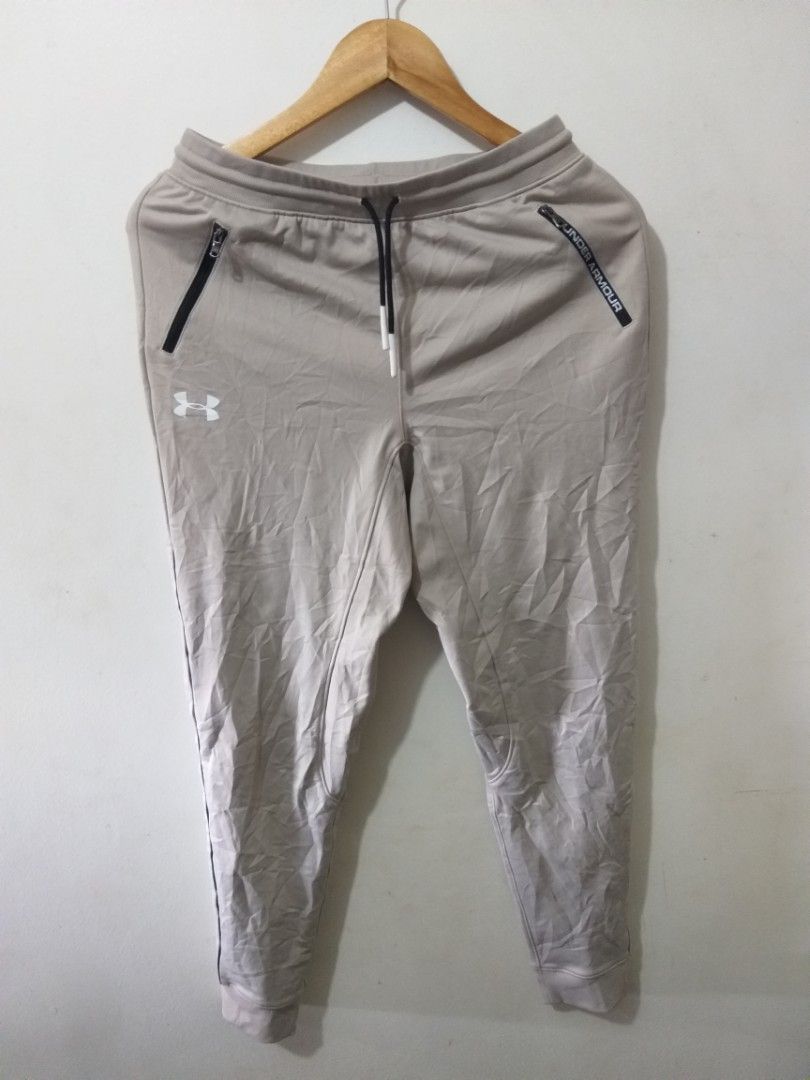 Under armour pennant tapered discount