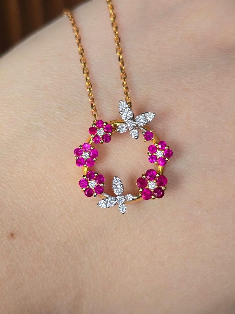 Red clearance colour necklace