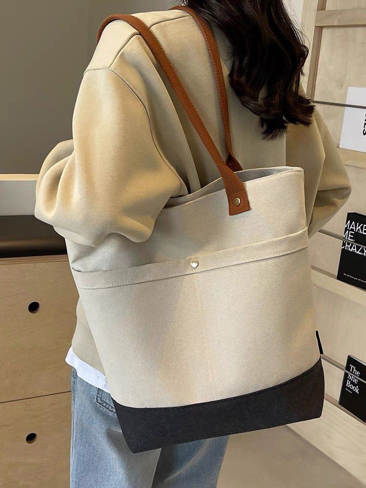 Vertical tote bag outlet
