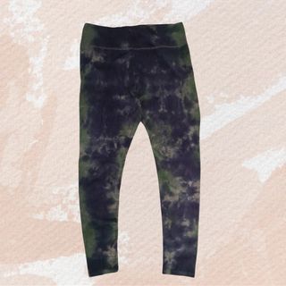 🔥 🔥 BRAND NEW AUTHENTIC Lululemon Size 4 Legging Tight Pant 25 inches Black  Camo, Women's Fashion, Activewear on Carousell