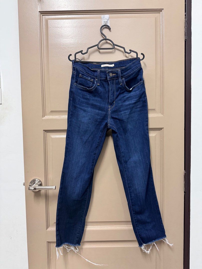 Size 27 outlet in womens jeans