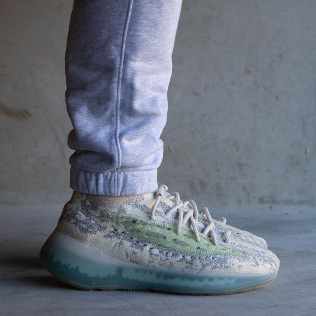 Alien yeezy outlet