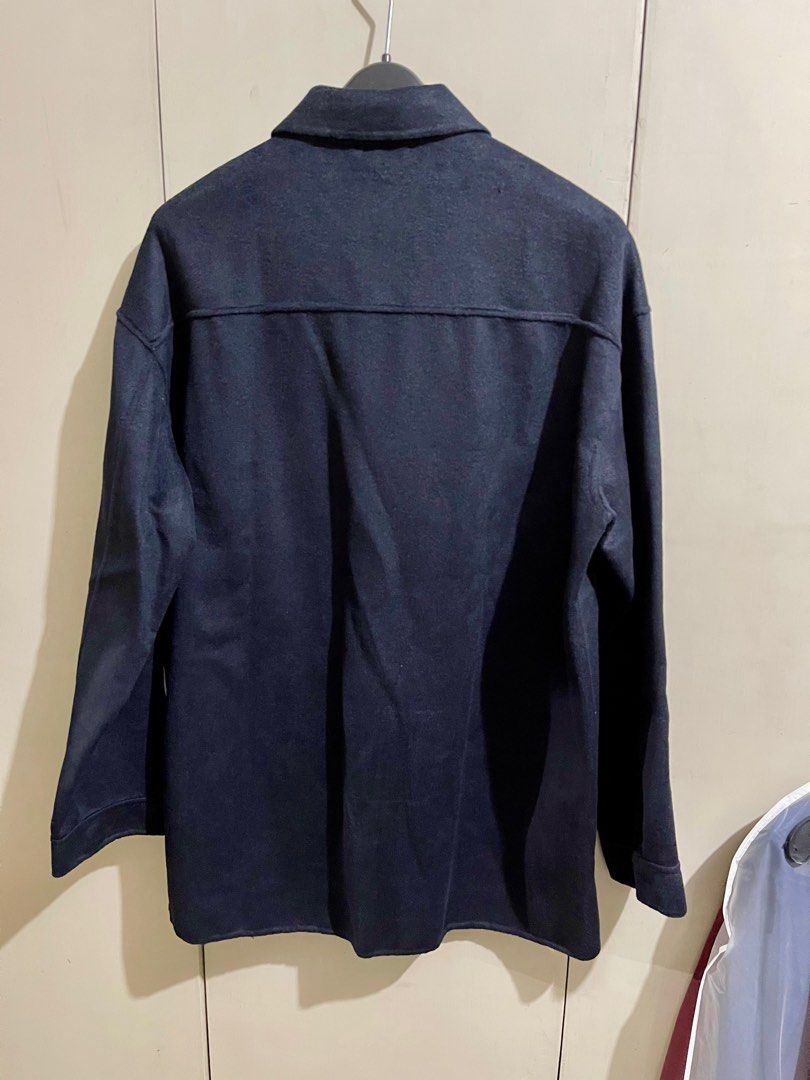 Zara Black Overshirt (Category: Coats, Jackets and Outerwear) located in Makati City. Submitted by mpr3rd (Listing ID 1285658405, Image 2). Description: Bought on a whim but never got to use it. Chest - 23” Shoulder - 22.5” Length - 31”.