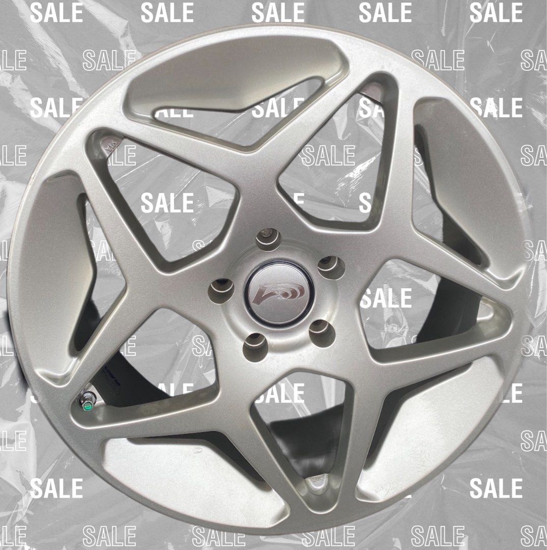 18” RAYS Versus （分類：車軚）位於 Hong Kong。 由 kwokwahtyre 提交（商品編號 1290535063，圖片 1）。簡介： 新淨 淨鈴 $4000 連配二手車胎225/45R18車胎 $5500 適合豐田Noah Voxy ; Honda Stepwgn Odyssey 等等 歡迎查詢 。