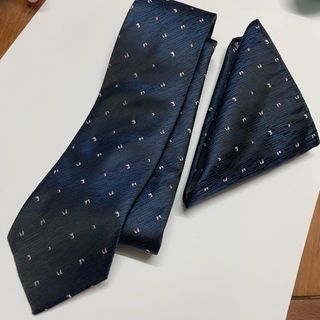 （分類：）位於 。 由 jadorevs 提交（商品編號 1290487685，圖片 1）。簡介： 。