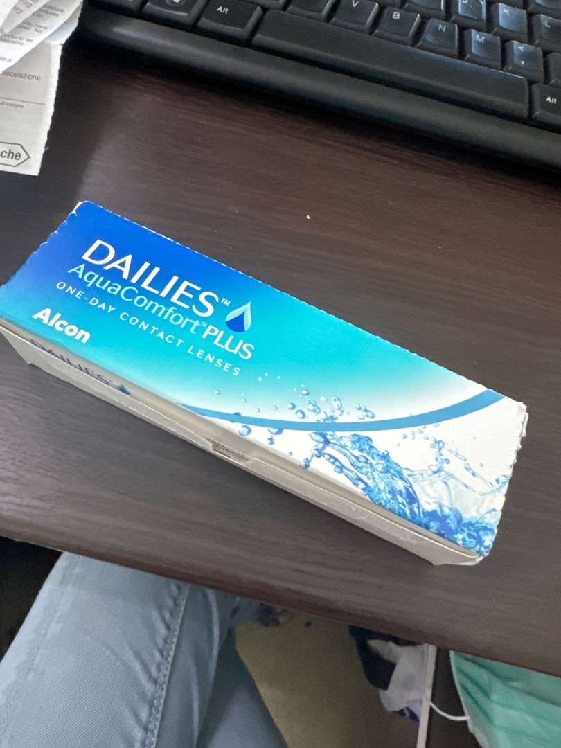 Alcon dailies one day contact lenses open box, Beauty & Personal Care ...