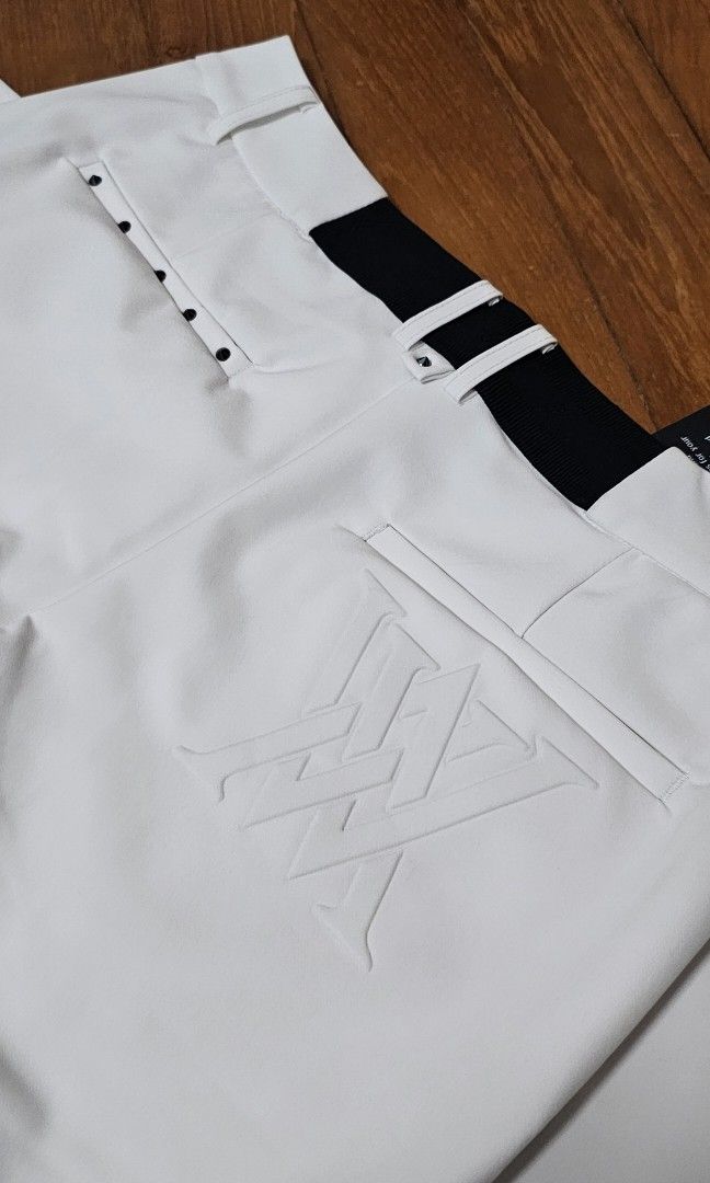 30 x 32 pants size 2025