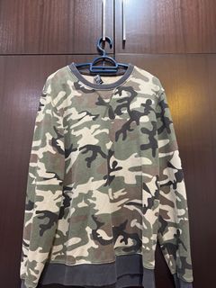 (Category: ) located in . Submitted by gnshopnow (Listing ID 1290504401, Image 1). Description: .