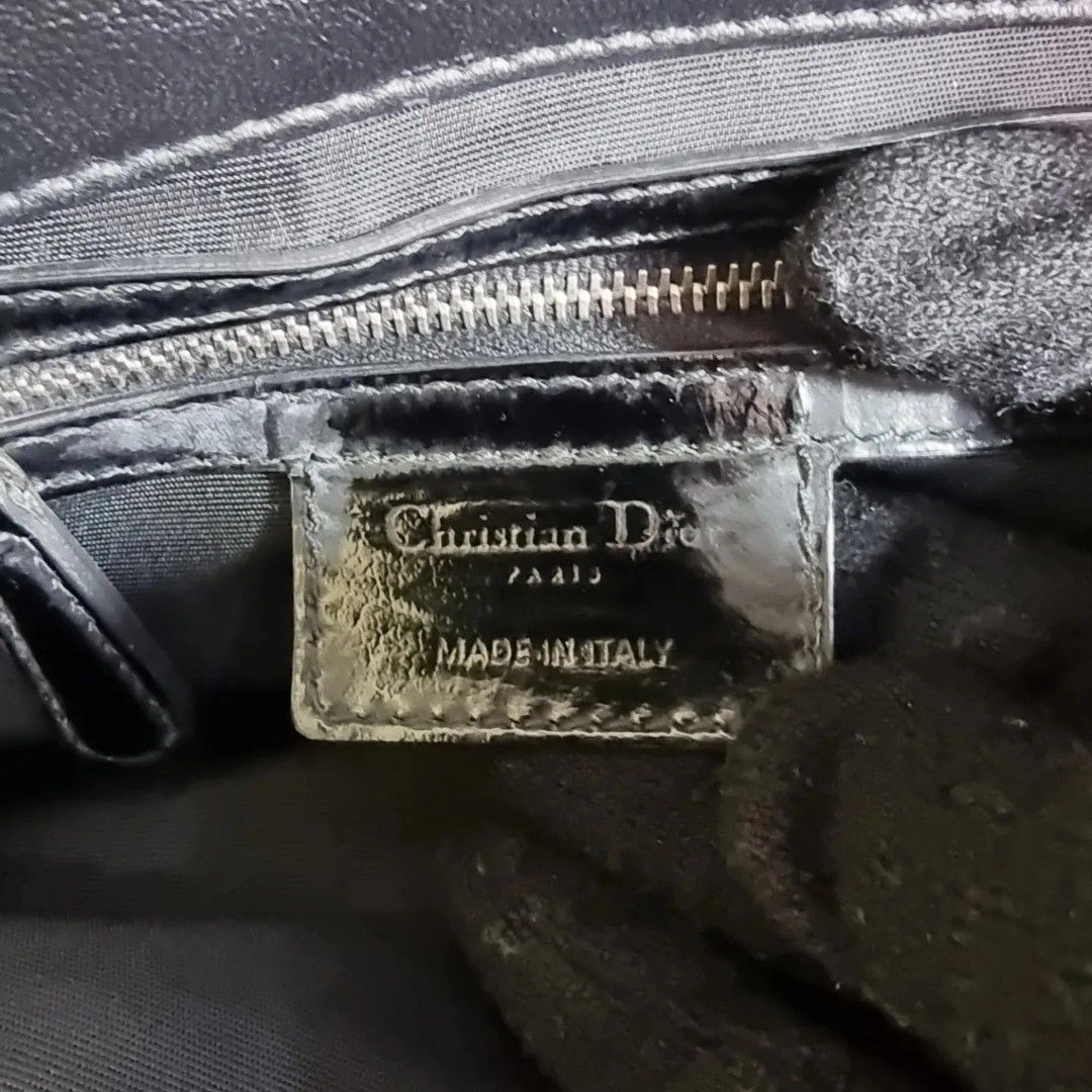 Authentic CHRISTIAN DIOR CanNage New Lock (Category: Luxury Bags & Wallets) located in Quezon City. Submitted by manerarestorationservices (Listing ID 1290510919, Image 3). Description: SALE SALE SALE❗❗❗ Price is still negotiable Money back Guarantee 💯% Guaranteed authentic *Brand: CD Cannage flap new lock *Materials: patent *Color: black *Size: small - medium *Condition: 8/10 -Used * Inclusions: bag only All items from our shop are lifetime 30%