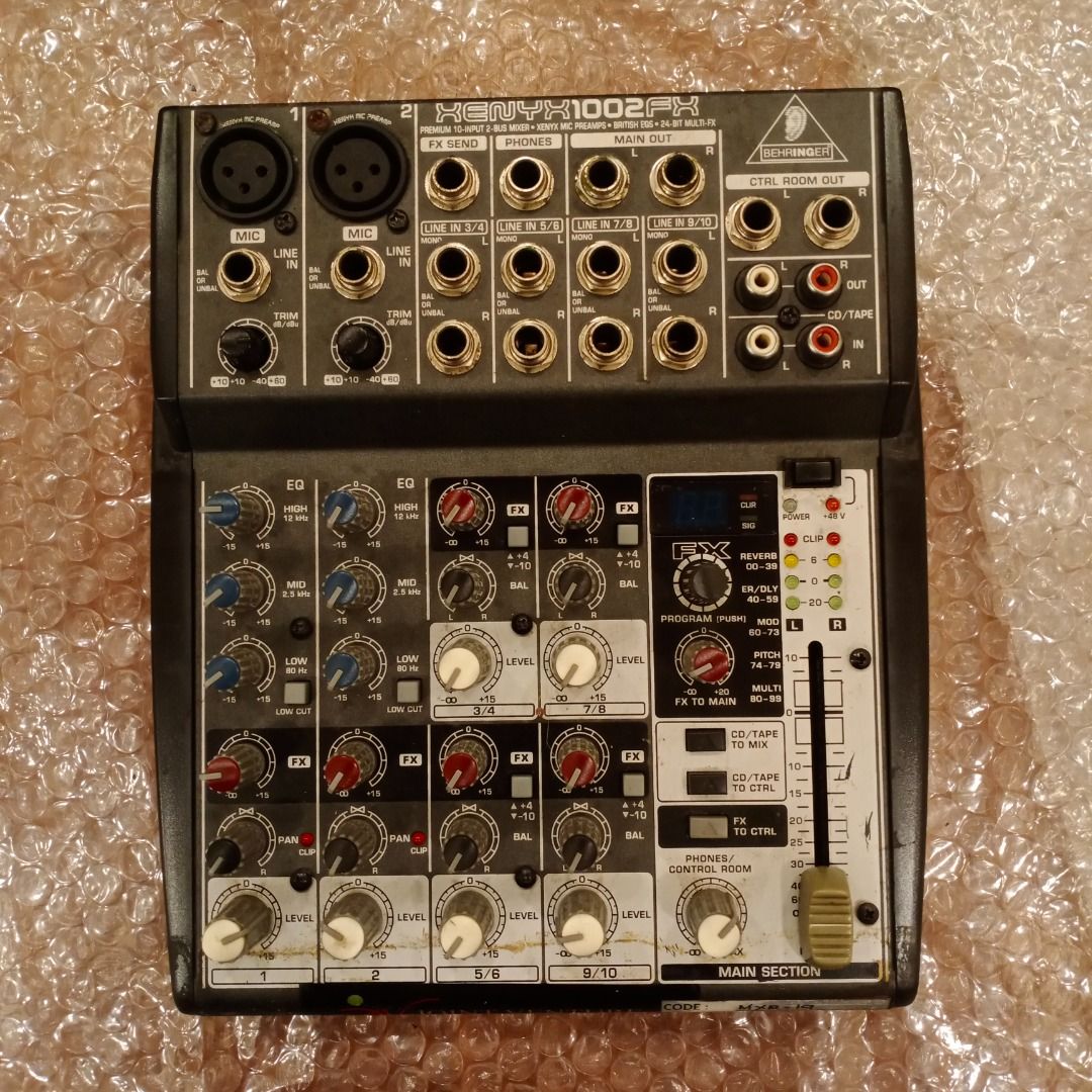 Behringer XENYX 1002FX Premium 10Input 2Bus Mixer with XENYX Mic