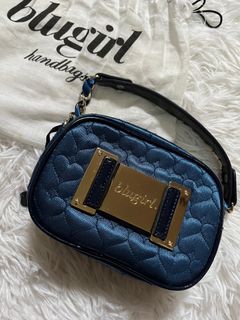 (Category: ) located in . Submitted by sofab.clothes (Listing ID 1290496871, Image 1). Description: .