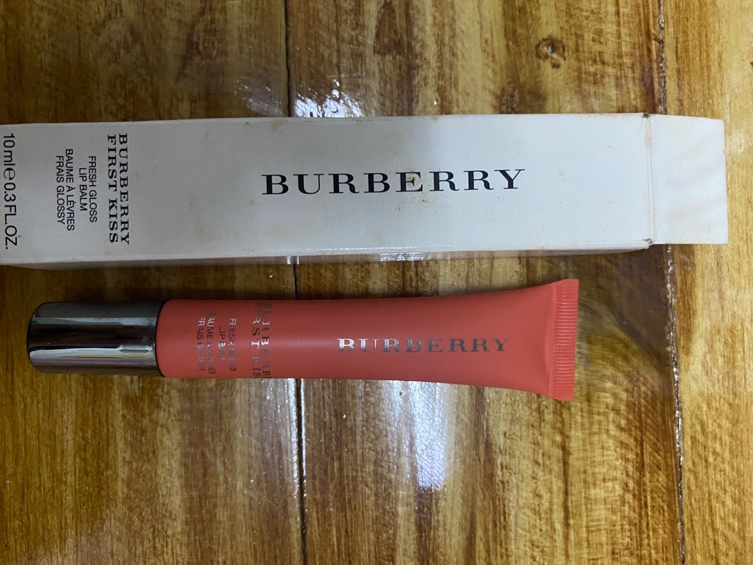 Burberry first kiss fresh gloss lip balm Beauty Personal Care