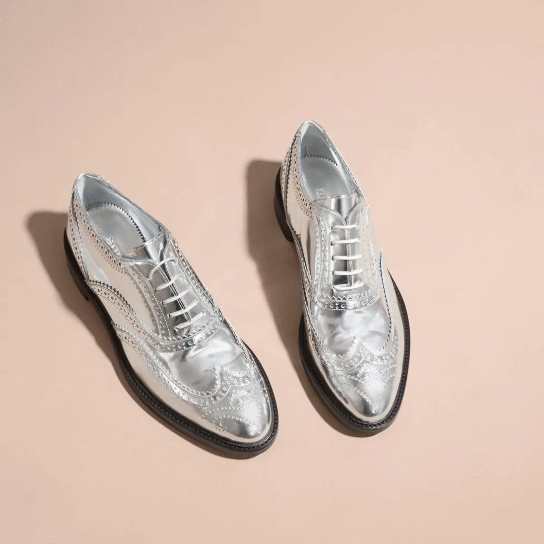 Burberry shoes womens silver top