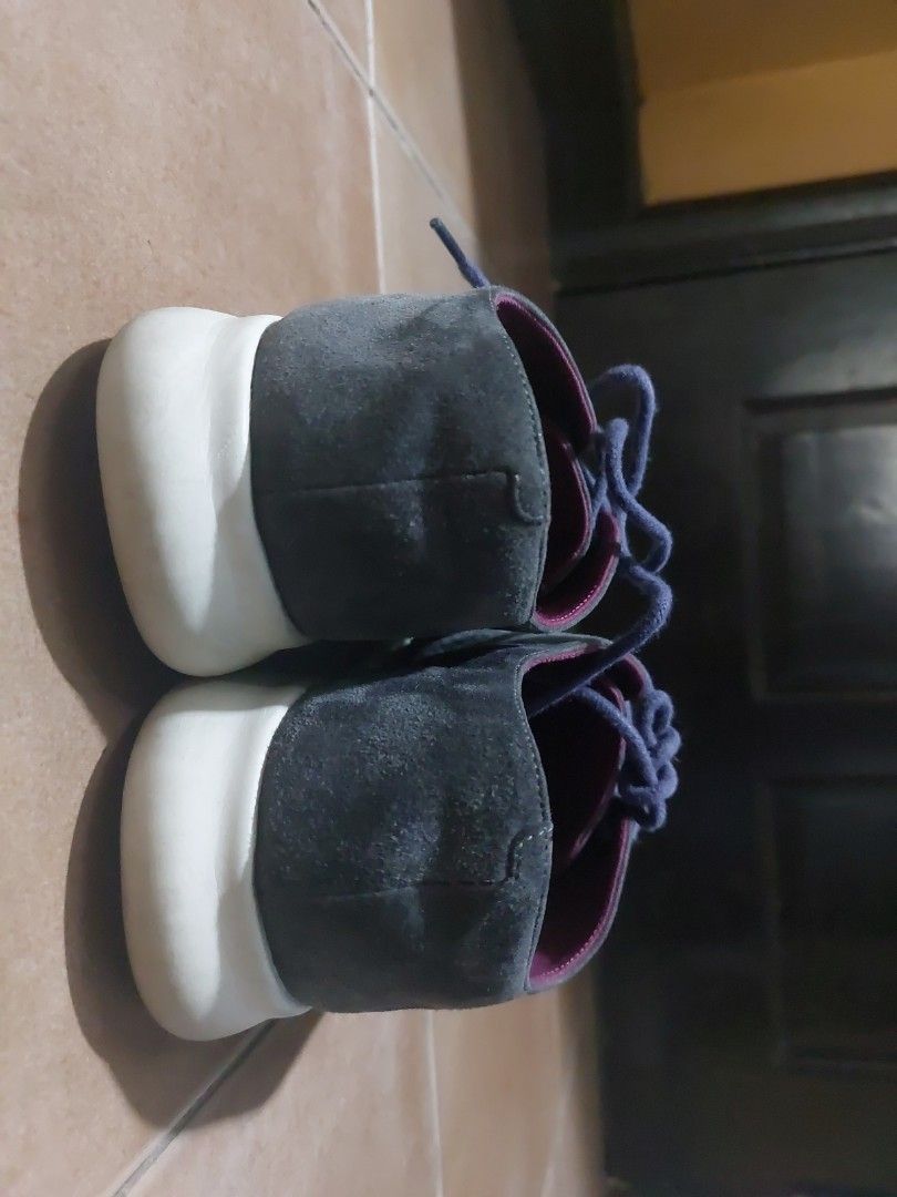 Cole Haan 2 Zerogrand Bluish Gray Shoes (Category: Sneakers) located in Quezon City. Submitted by depolarize (Listing ID 1290496378, Image 3). Description: Slightly negotiable With box Women Size 7C Nabili ko lang din po dito. Medyo maluwang lang po sa akin.